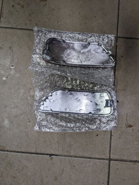 Відбивач, катафот задній бампер Dodge Journey