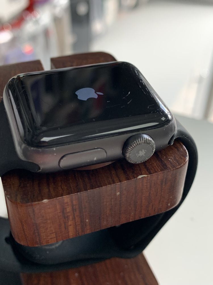 Оригінальні  apple watch series 3 38 space gray