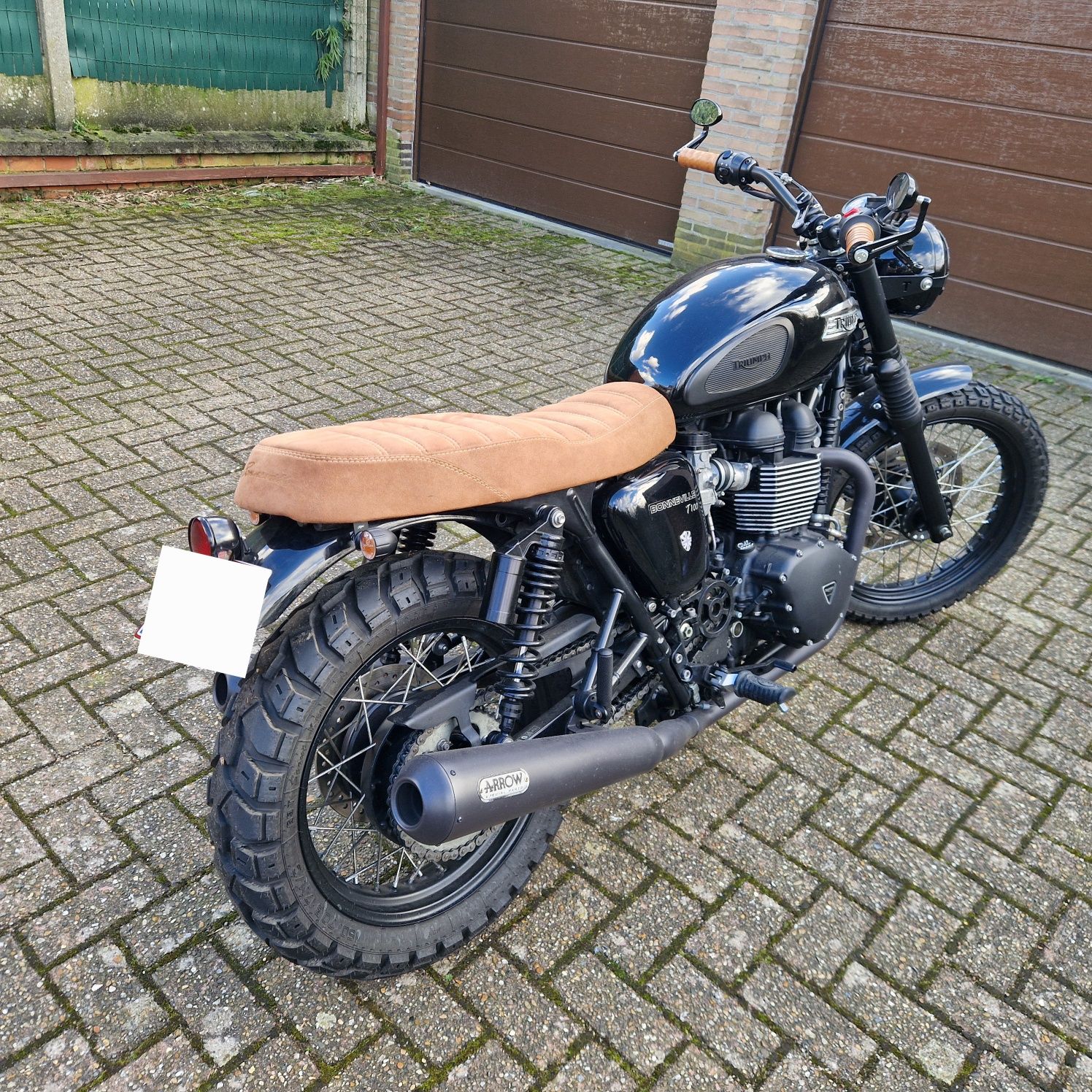 Triumph Bonneville T100 Black