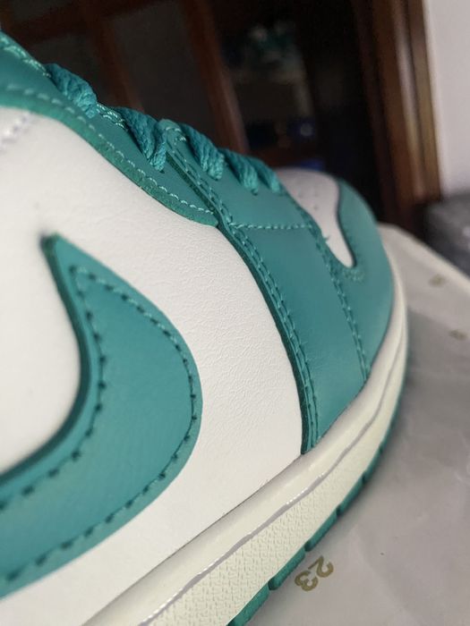 Jordan 1 New emerald low