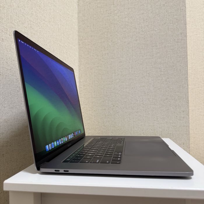 MacBook Pro 15 2019 i7 32Gb 512Gb