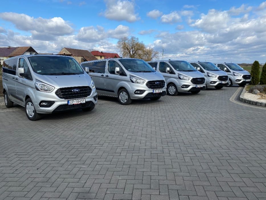 Wynajem busa 9 osobowego wypożyczalnia samochodów busów osobowych