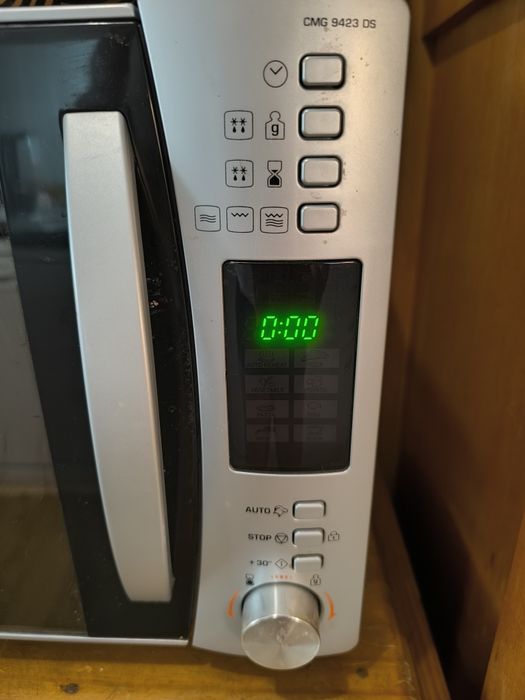 Microondas, cinzento metalizado