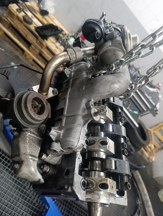 Cabeça de motor pd115 como nova