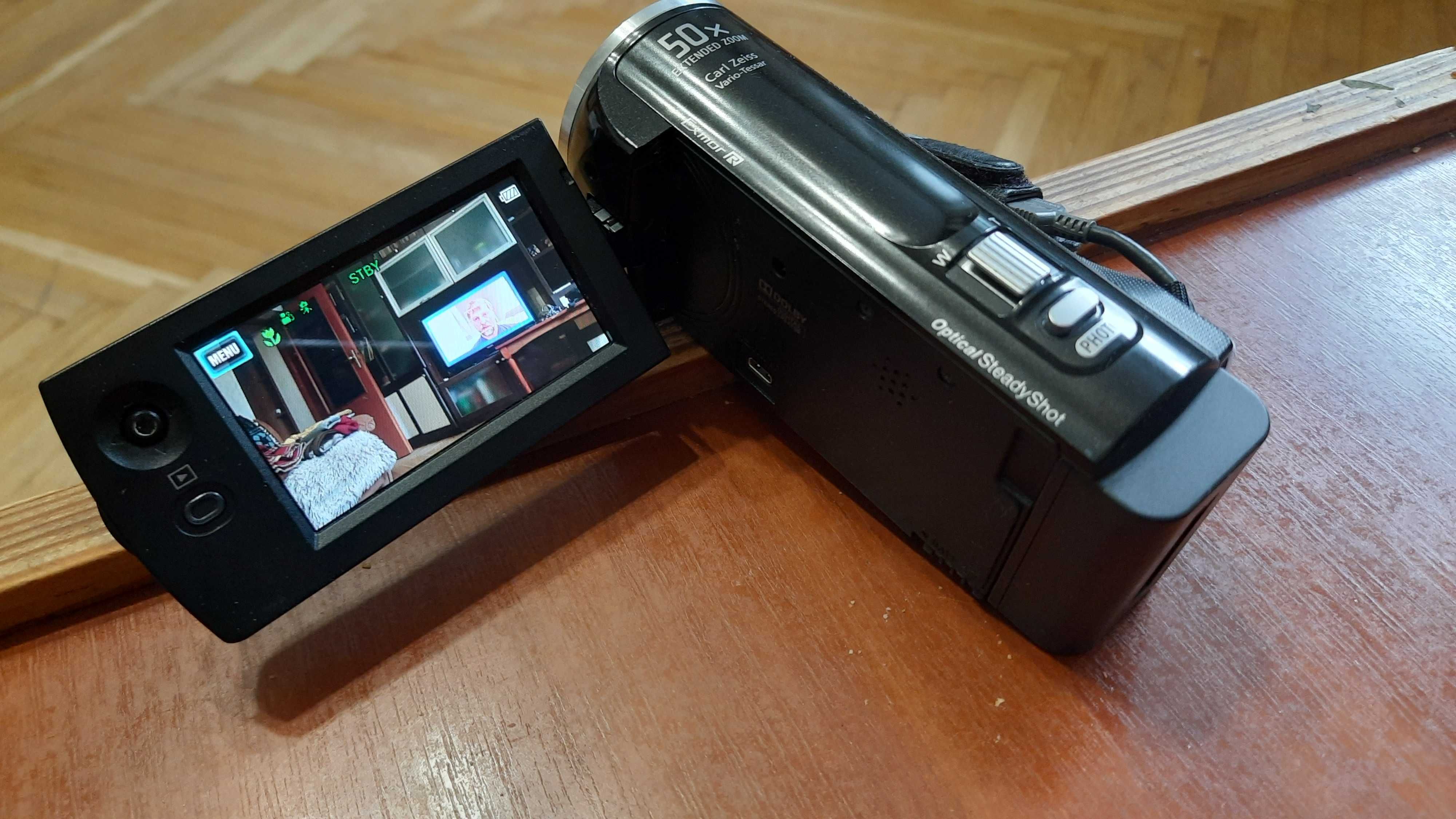 Відеокамера Sony HDR-CX280