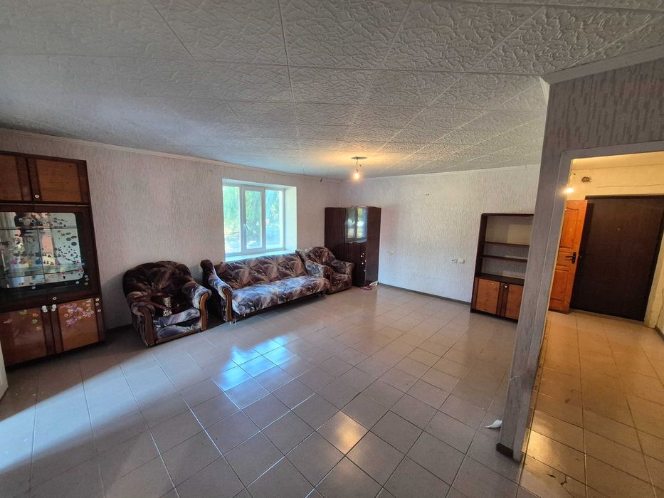 Автономное отопление! 4комн. квартира. Центр Лозовой.Можно под офис.