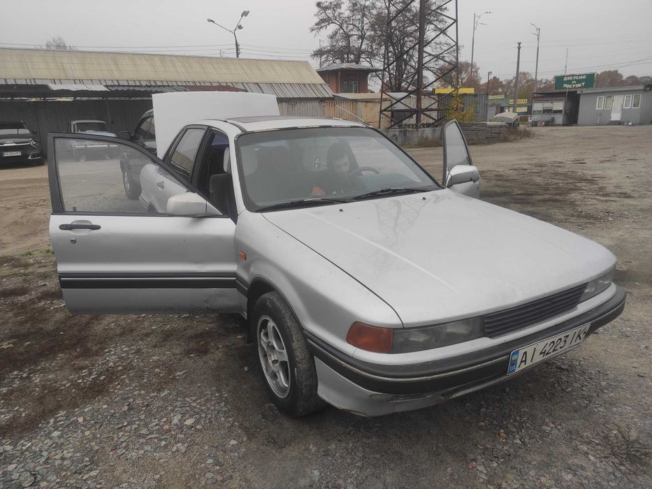 Mitsubishi Galant VI 1988