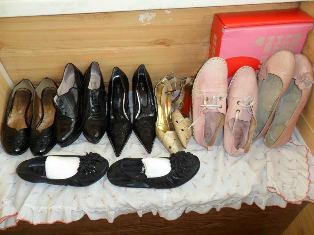 Взуття жіноче (продаж-обмін)