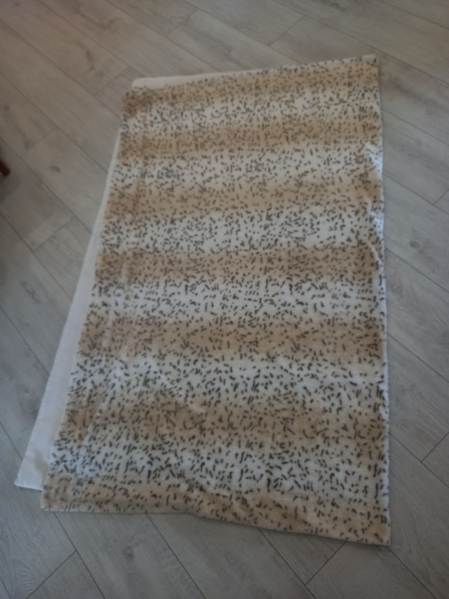 Duży koc 180x140