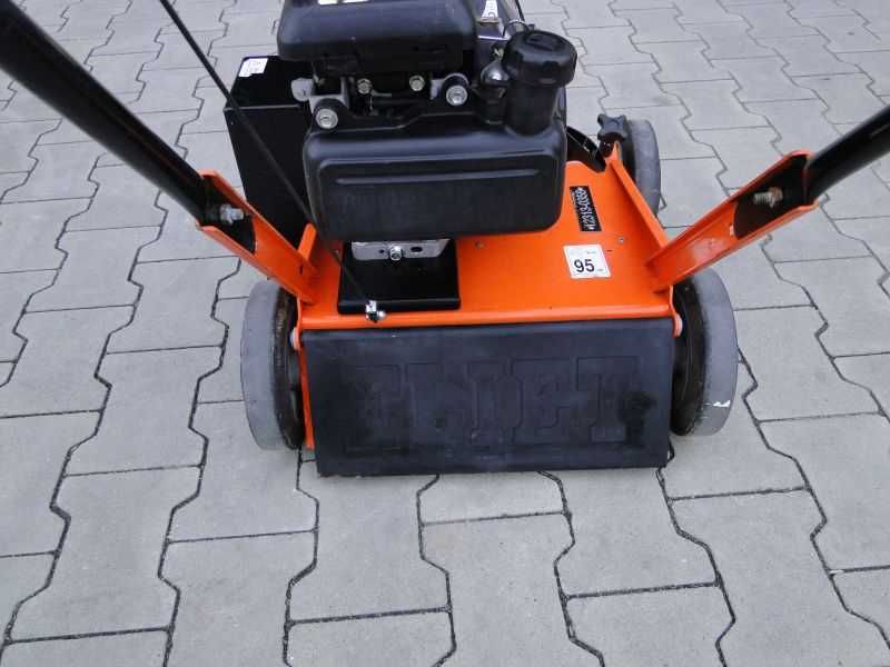 Wertykulator Aerator do trawy ELIET HONDA GC 135 Mocny Profesjonalny