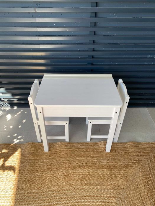 Conjunto secretária e cadeiras para criança SUNDVIK IKEA