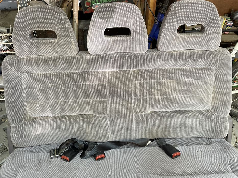 Kanapa Chrysler Voyager II