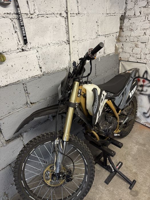 Cross asix 300rr