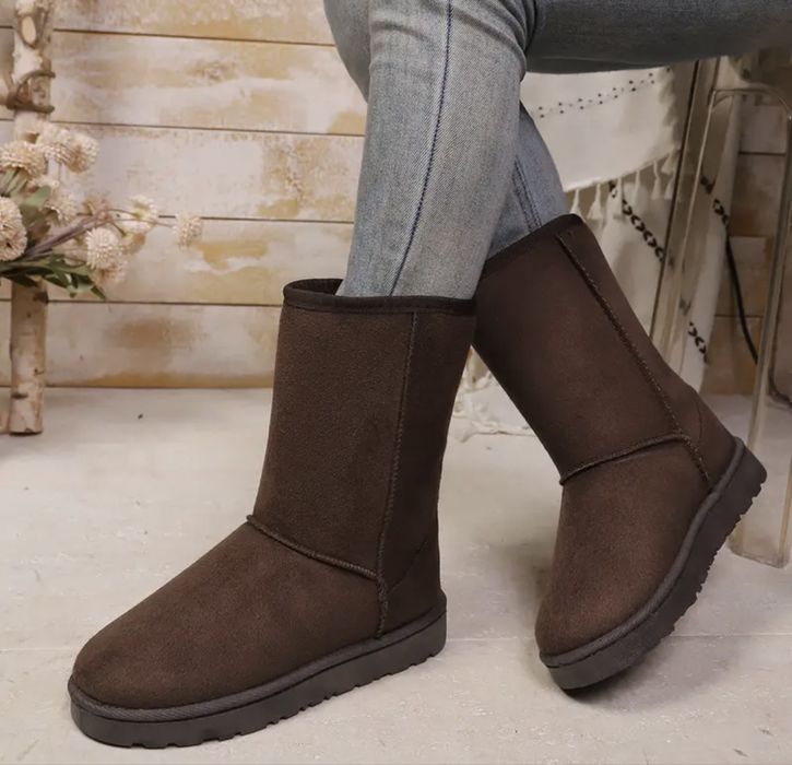 Женские угги.Угги шоколадного цвета.