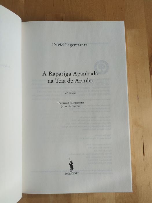 Livro "A rapariga apanhada na teia de aranha"