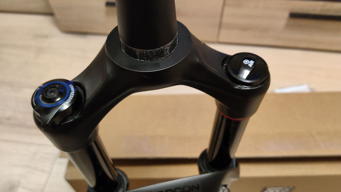 Amortyzator Rock shox Recon Gold RL 29 Tapered "Boost "Debon Air 130mm