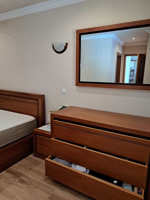 Quarto de Casal como novo adquirido em Paços de Ferreira