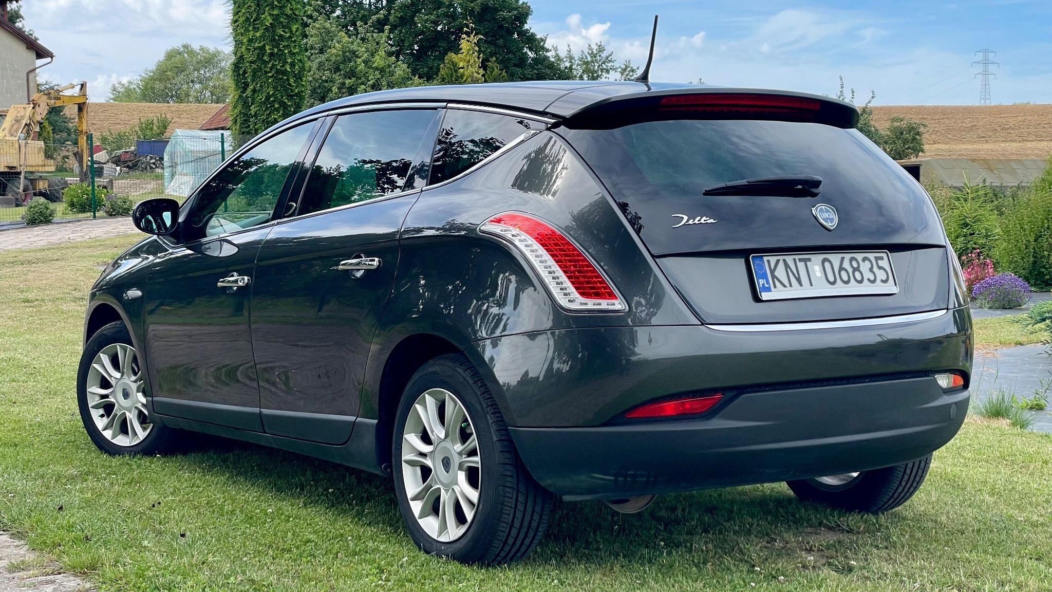 Lancia Delta 127 tys km 1 właściciel 12 lat przebieg bez rdzy