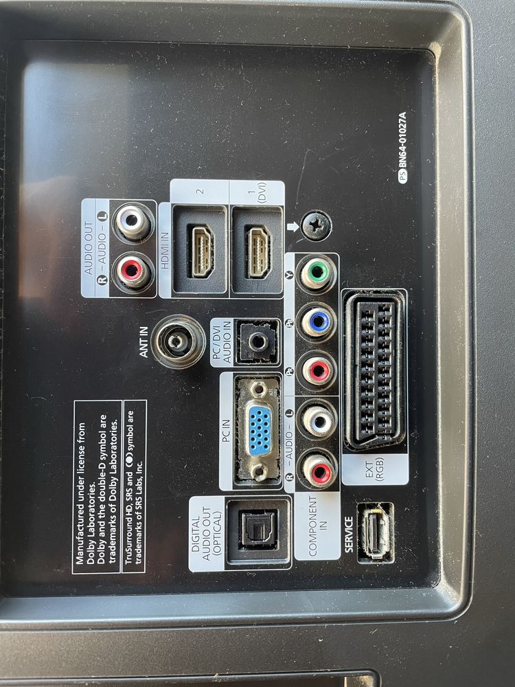 Televisão Samsung LCD Modelo 32B530 P7W para peças
