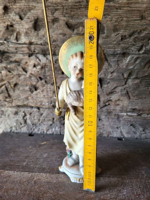 Porcelanowa figurka Pan Jezus Dobry Pasterz