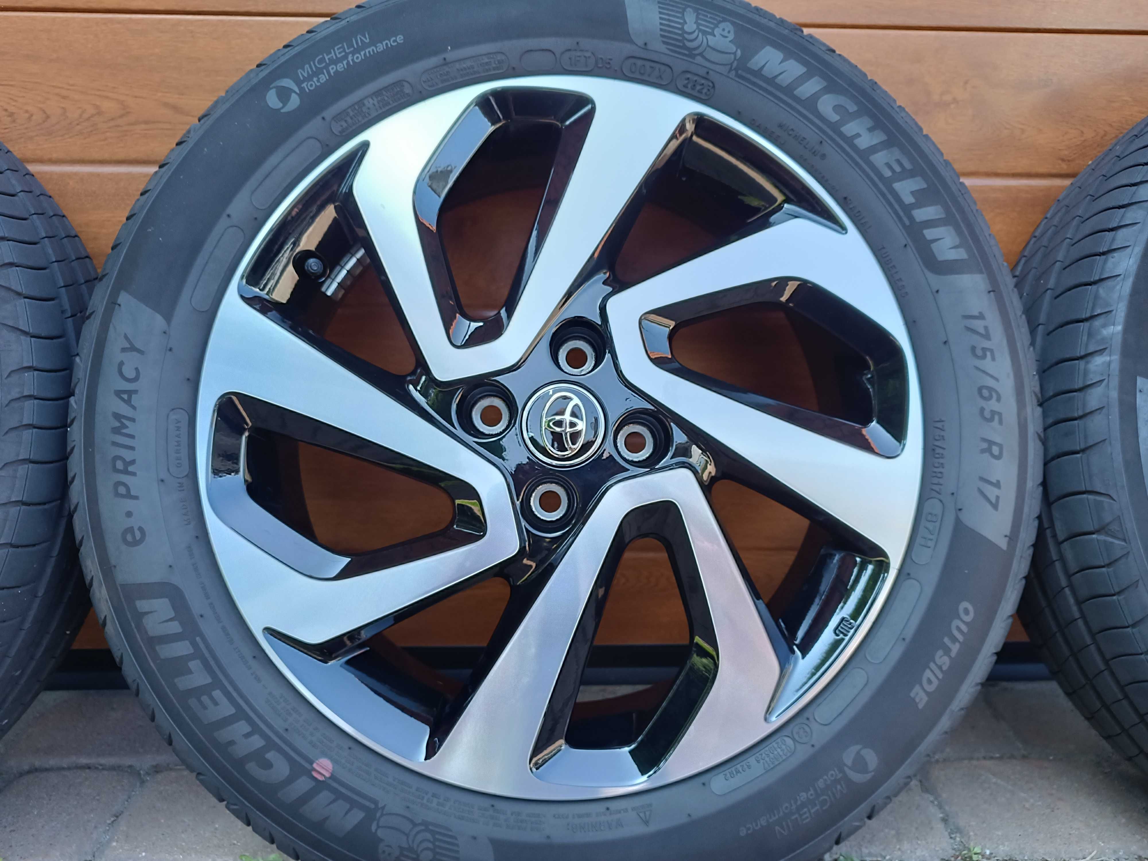 Koła felgi aluminiowe Alufelgi TOYOTA 17" Aygo X Yaris