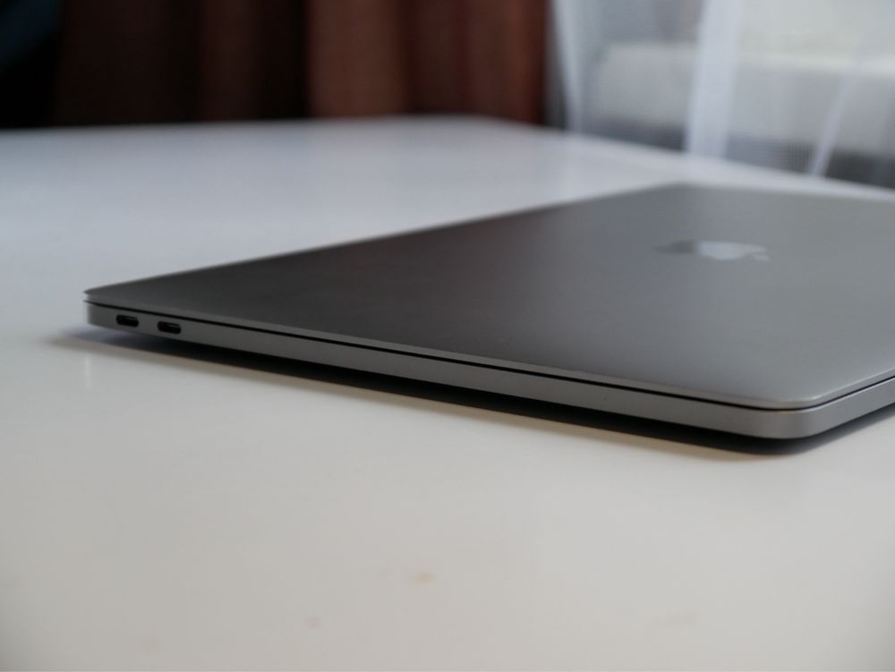 MacBook Pro 2017 | i5 2,3Ghz | 8gb Ram | 128gb