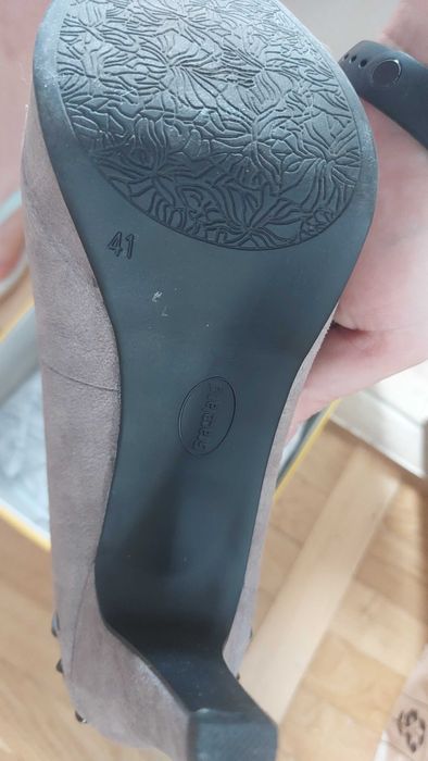 Szpilki beżowe rozmiar 41