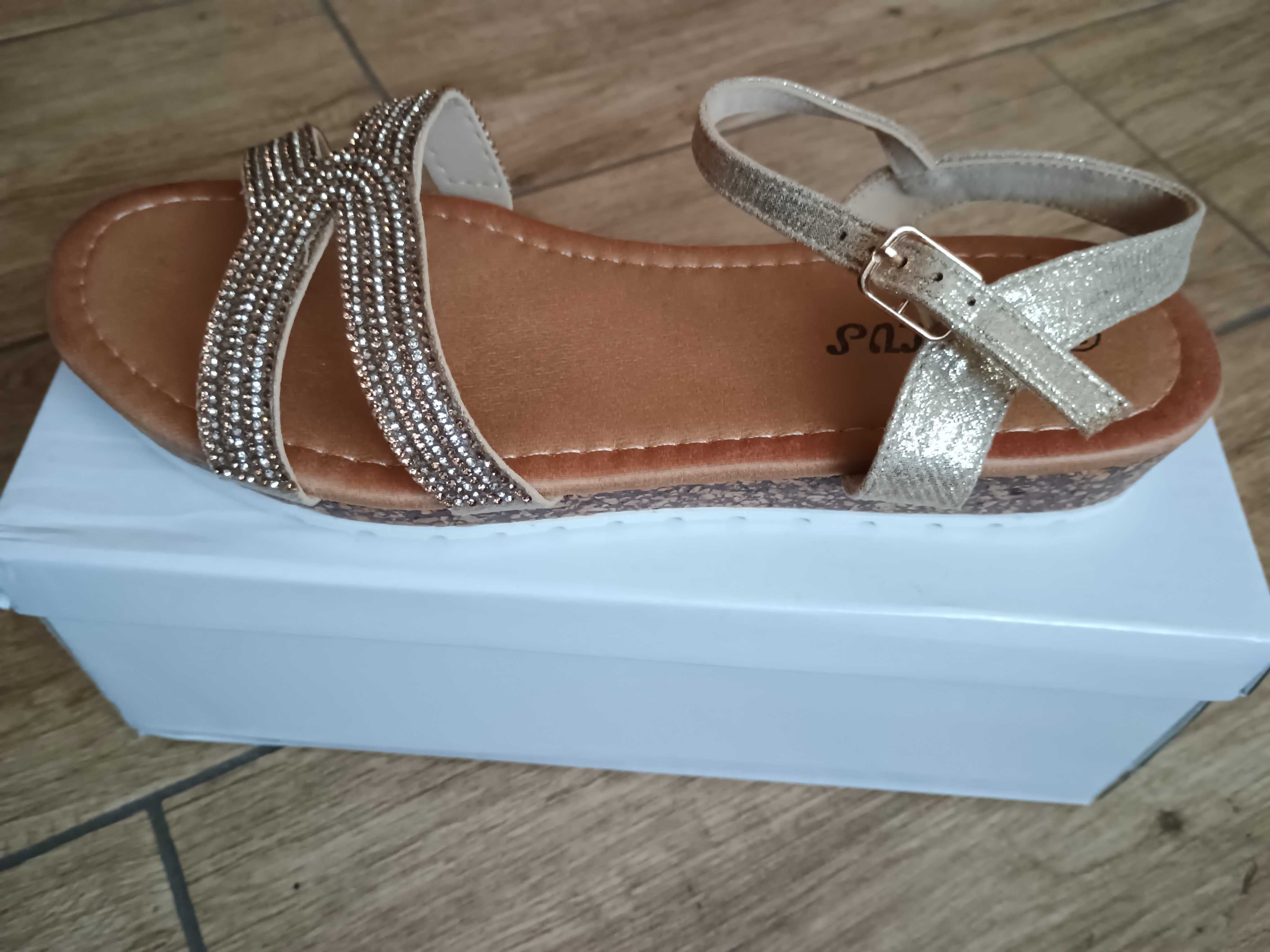 Nowe damskie buty sandały z cyrkoniami 39