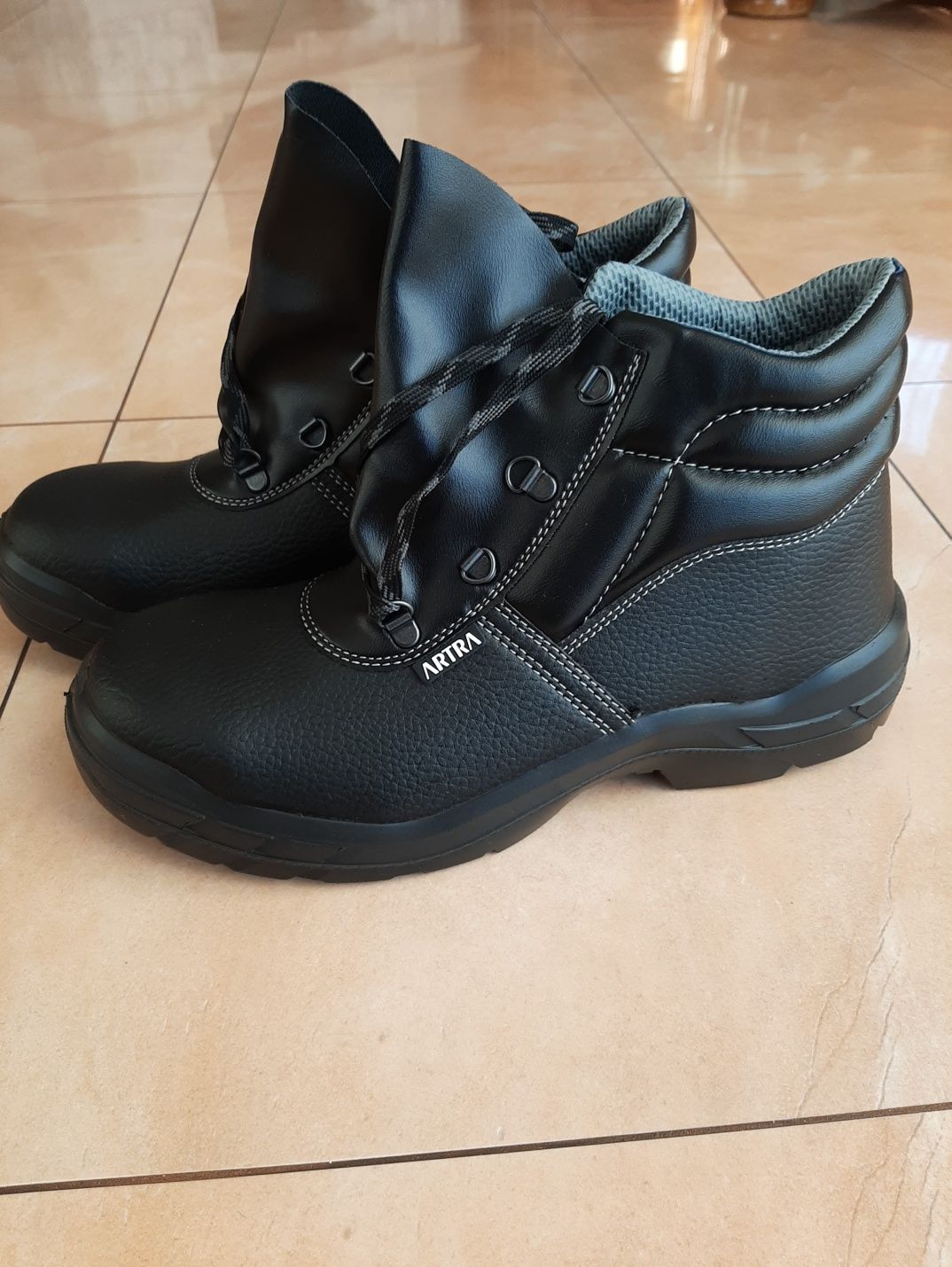 Buty robocze arakan  PHP