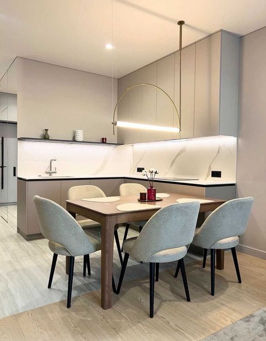 Французький Французский Тринити Бульвар фонтанов Тютюнника Маккейна