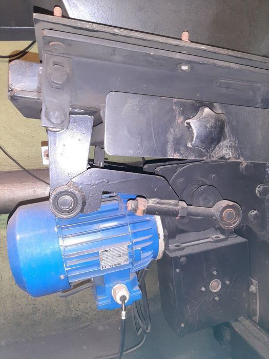 Silnik elektryczny z podajnika szufladowego piec sas