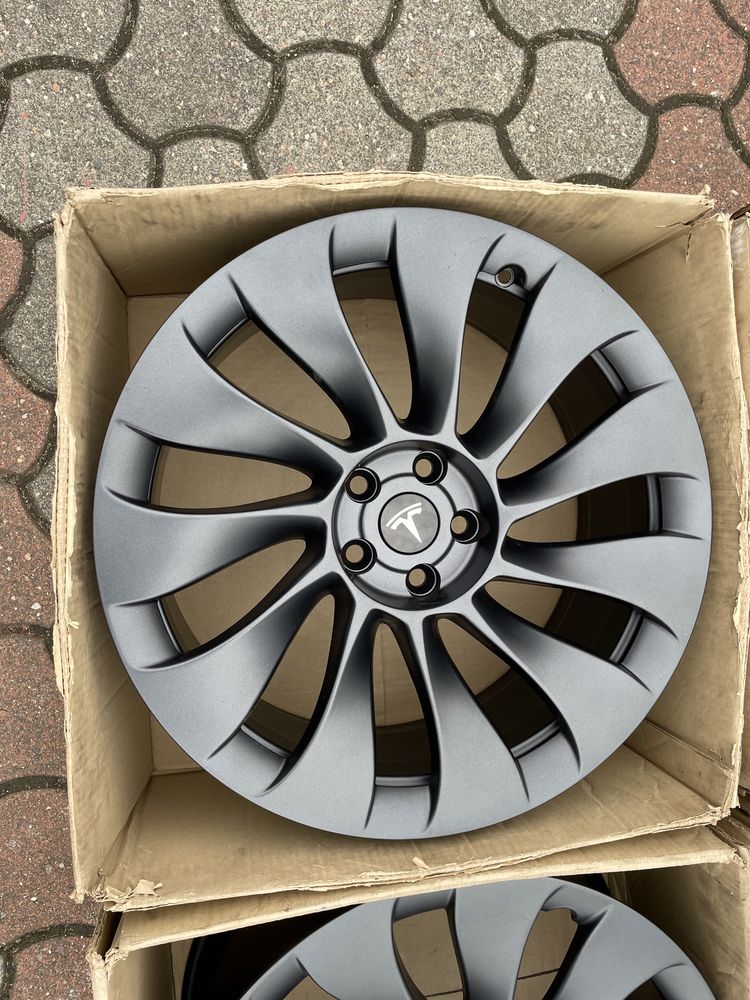 Felgi Tesla 3 performance 20 cali uberturbine oryginał 5x114.3 wysyłka