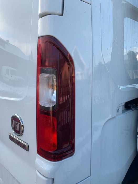 Lampa tylna prawa Fiat Talento 2020