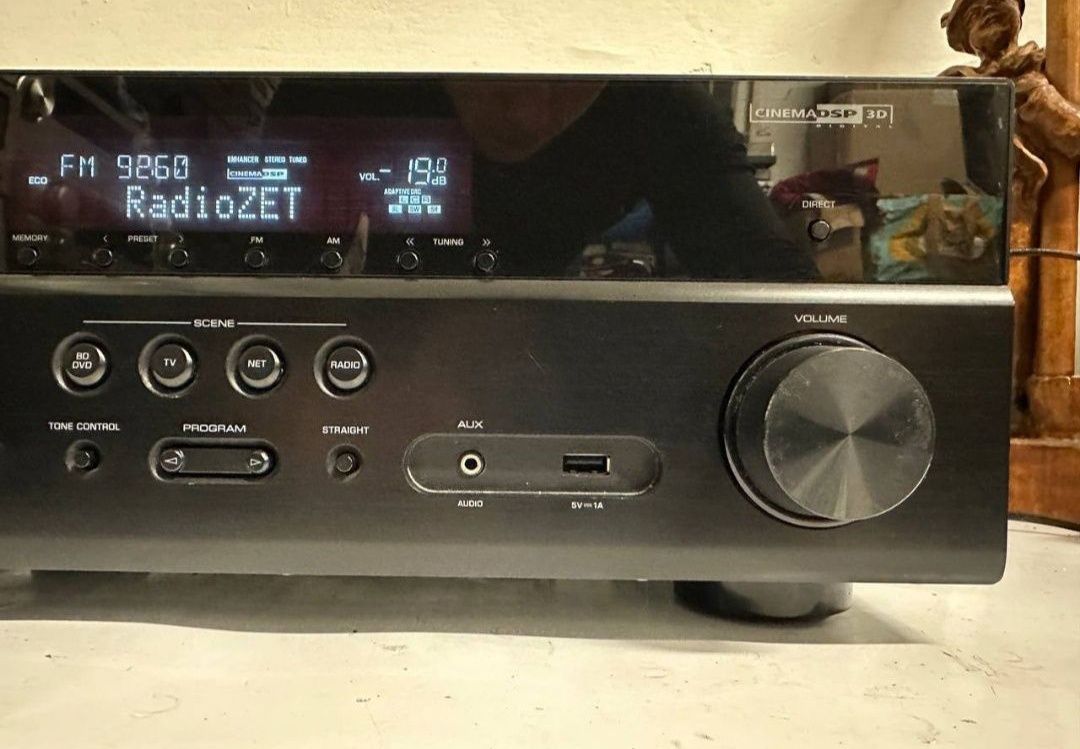 5.1 AV Amplituner Yamaha rx v 477, 130 Wat , HDMI USB 4K 3D