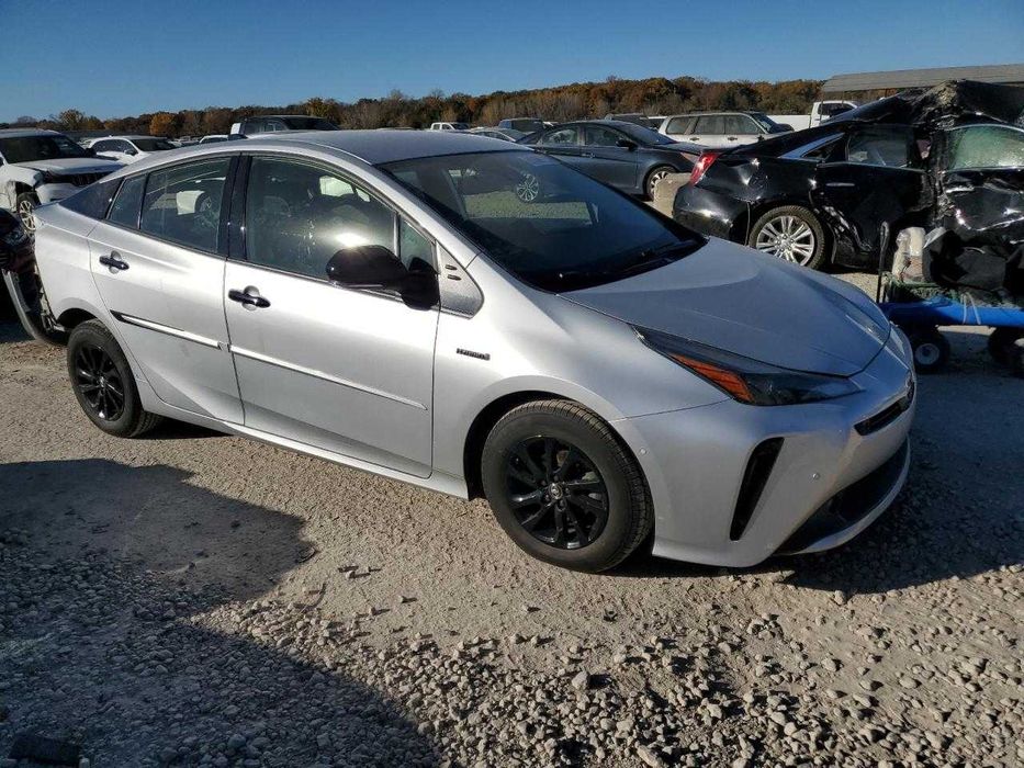 Toyota Prius LE 2022