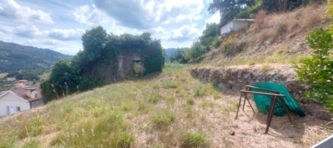 Moradia T3 para reconstrução
