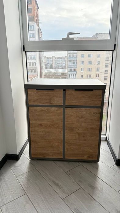 Офісні меблі б/у