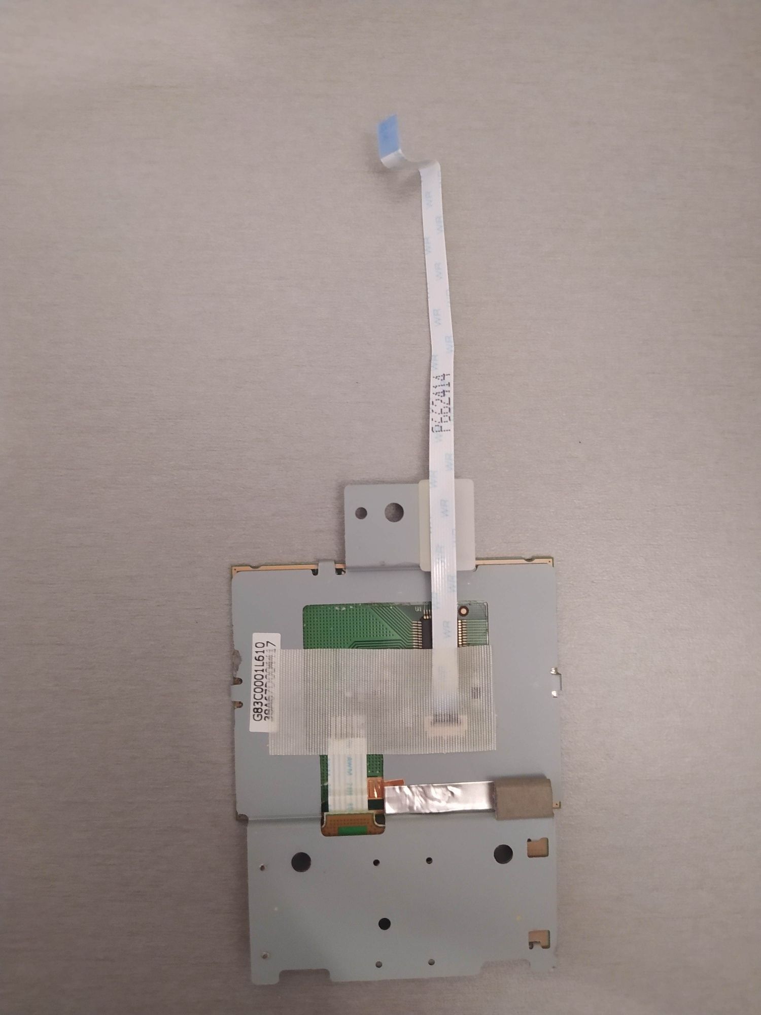 Toshiba Satellite Touchpad G83C0001L610