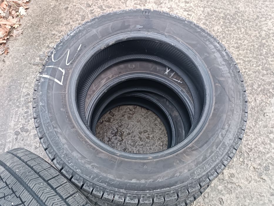 Шина зимова Bridgestone Blizzak VRX 185/65 R15 88S