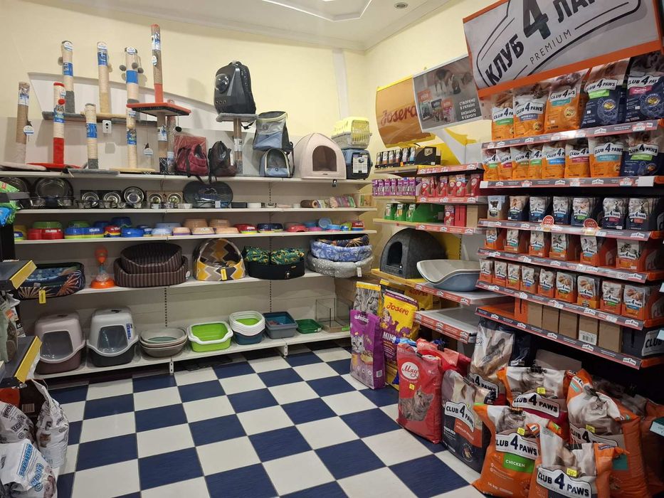 Продається торгова точка із зоотоварами