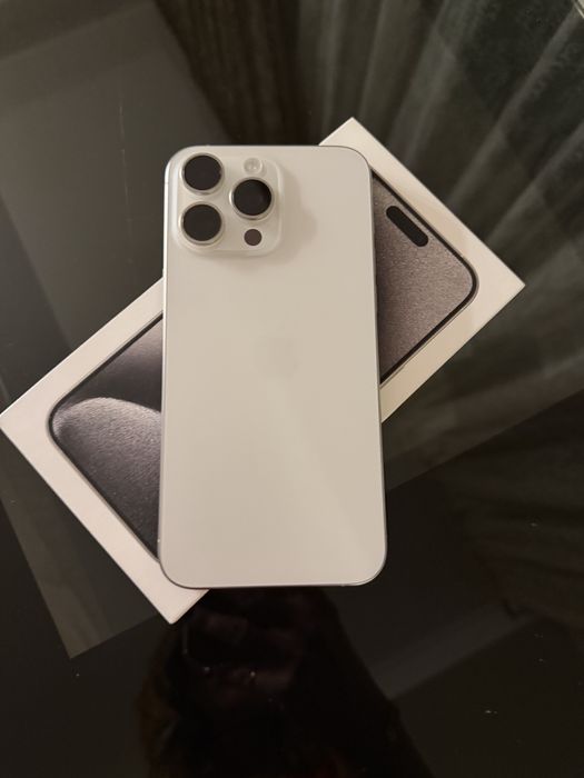 Продам Iphone 15 Pro Max 256 gb