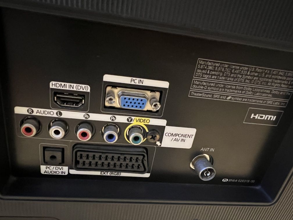 Monitor 24 cale Full HD Samsung  z funkcją telewizji