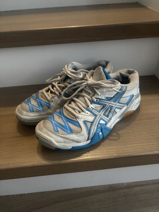 Halówki Asics 40,5