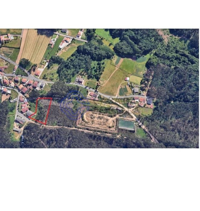 Terreno Rústico com possibilidade de construção