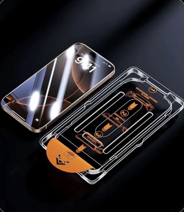 Защитное стекло антишпион на iphone 15