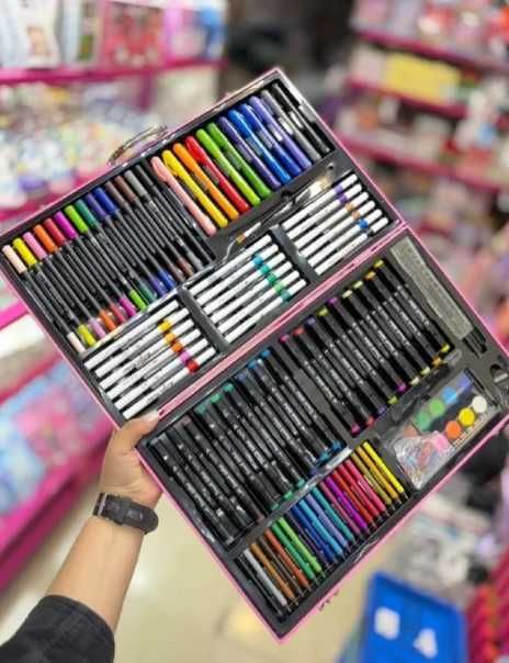 Набор для рисования 120 предметов карандаши краски фломастеры