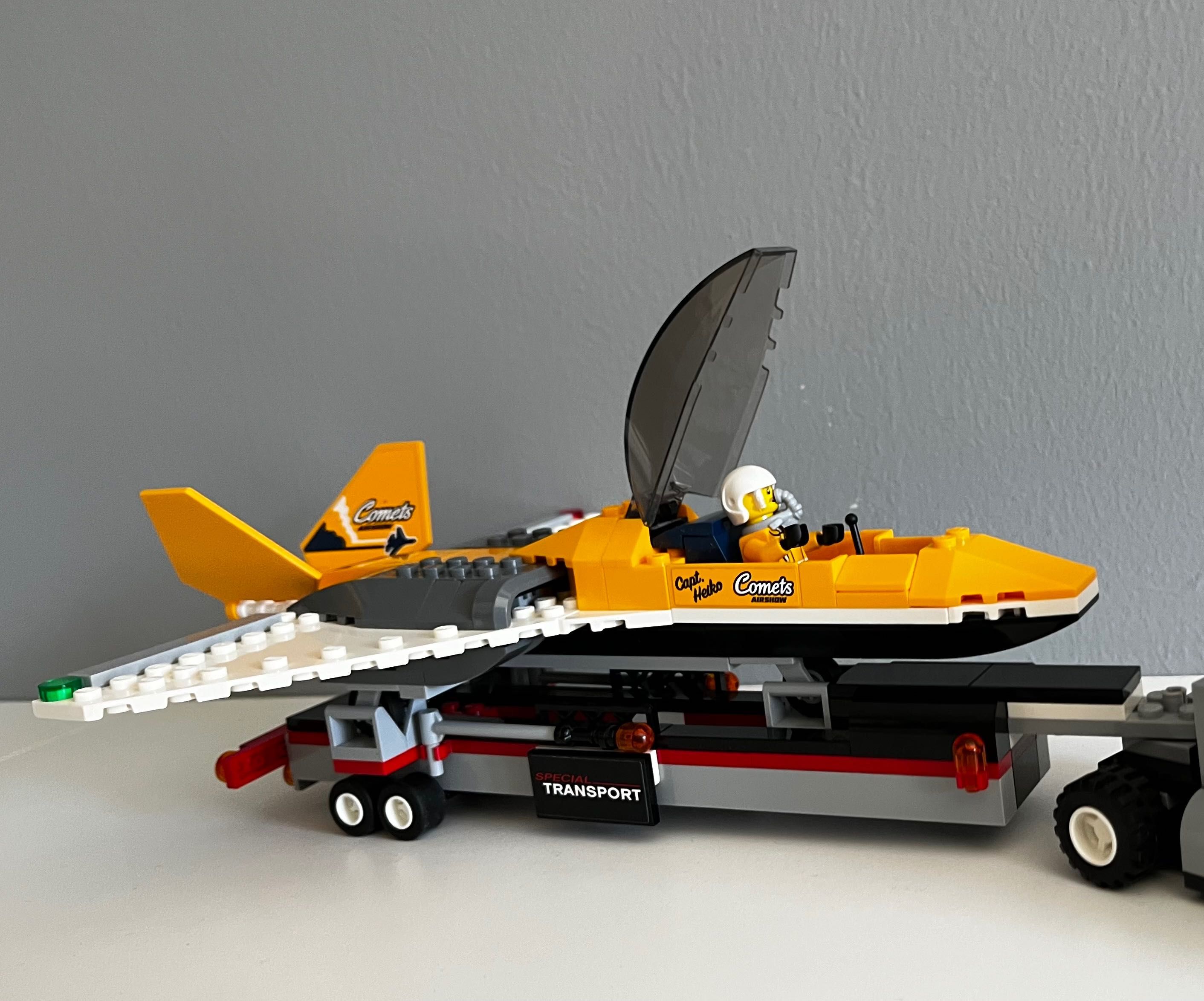 Zestaw LEGO® City Transporter odrzutowca pokazowego (60289