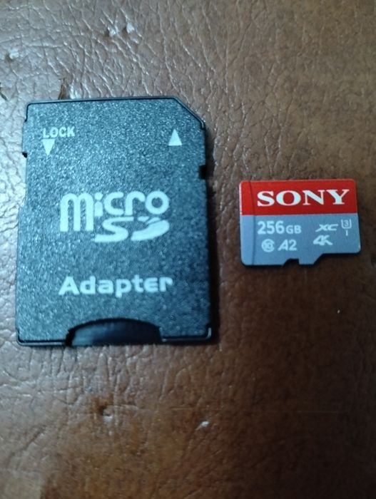 Карта памяти на 256 ГБ