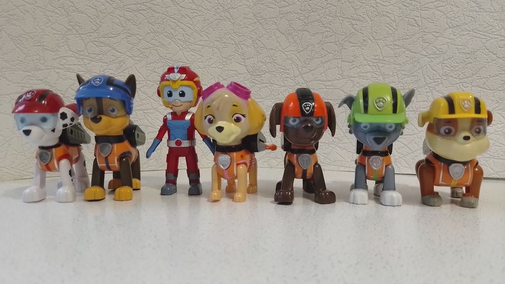 Маршал,Скай,Рокки,Крепыш,Гонщик,Зума,Райдер Щенячий патруль