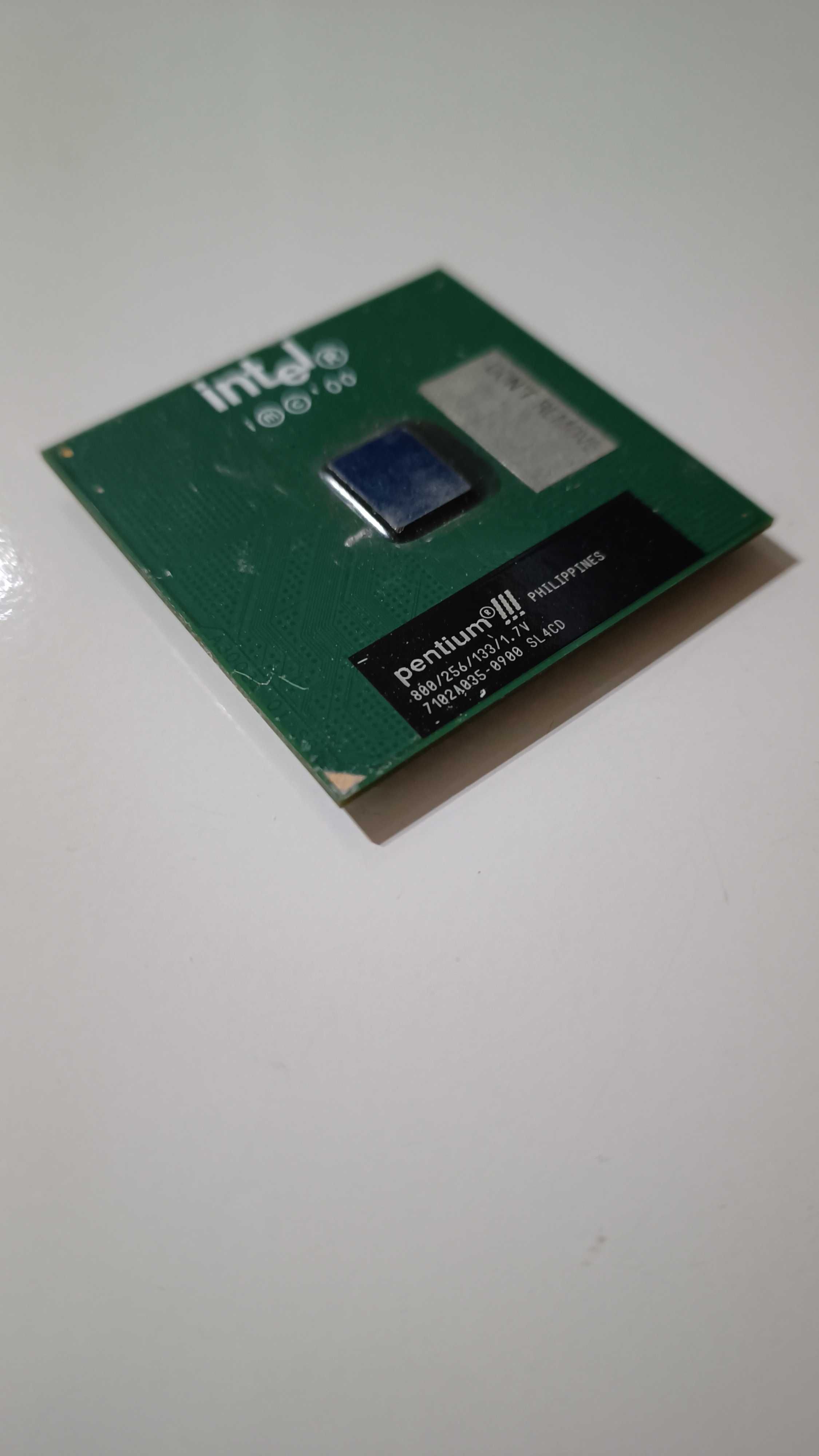 Intel Pentium III 800 MHz